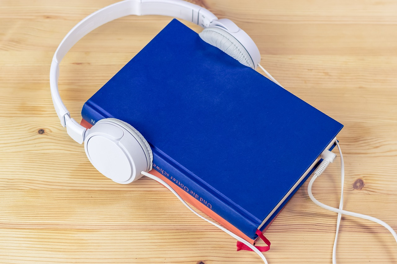 8 melhores apps de audiobook para seu dia-a-dia